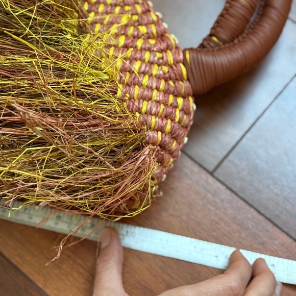 AAKS OROO OAK raffia handmade handbag - Picture 7 of 8